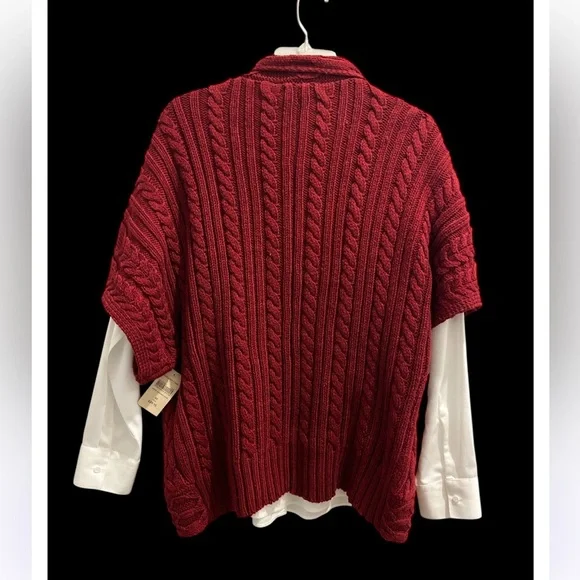 NewColdwater Creek Medium 10-12 White Oxford Button Down with Burgundy Cardigan - Picture 2 of 16